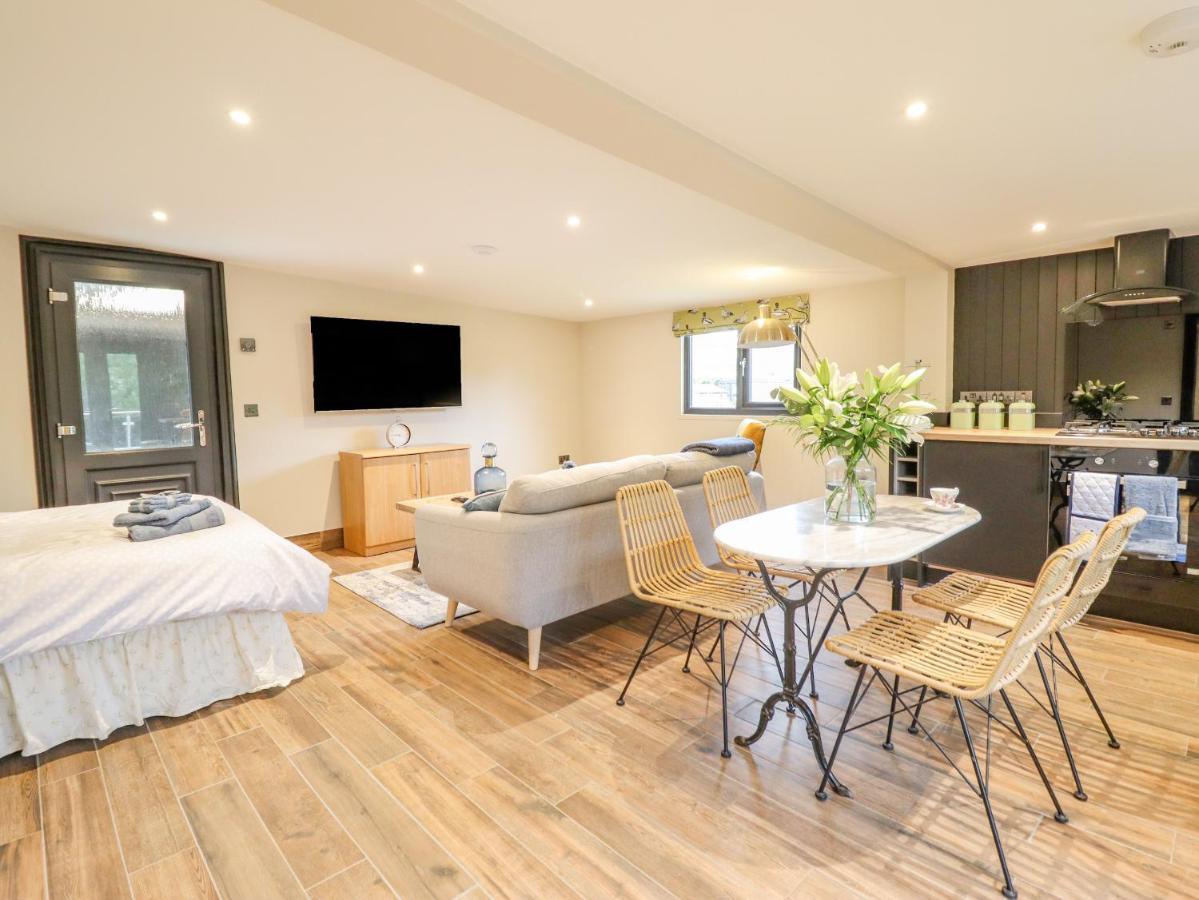 The Cabin At Evelyns Retreat 코웬 외부 사진