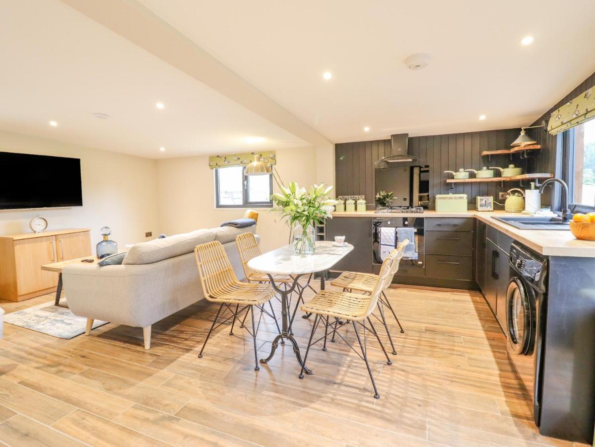 The Cabin At Evelyns Retreat 코웬 외부 사진