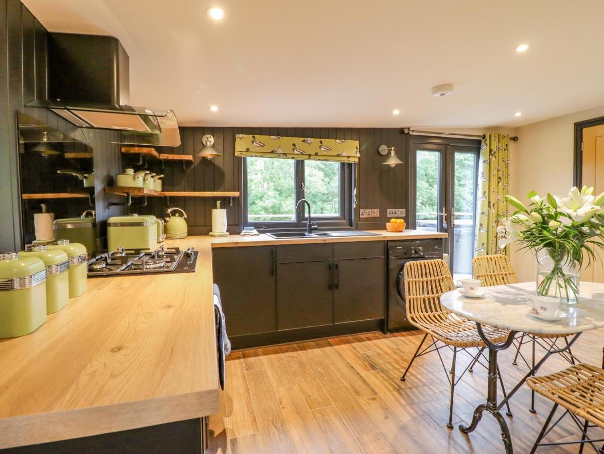 The Cabin At Evelyns Retreat 코웬 외부 사진